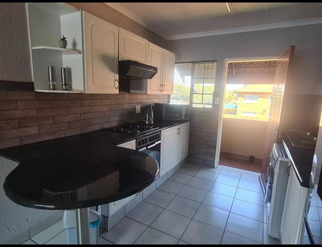 2 BEDROOM PROPERTY TO RENT IN KENLEAF